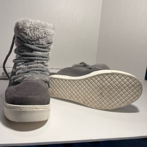 Steve Madden size 7 Snickers Wedge - Picture 8 of 13